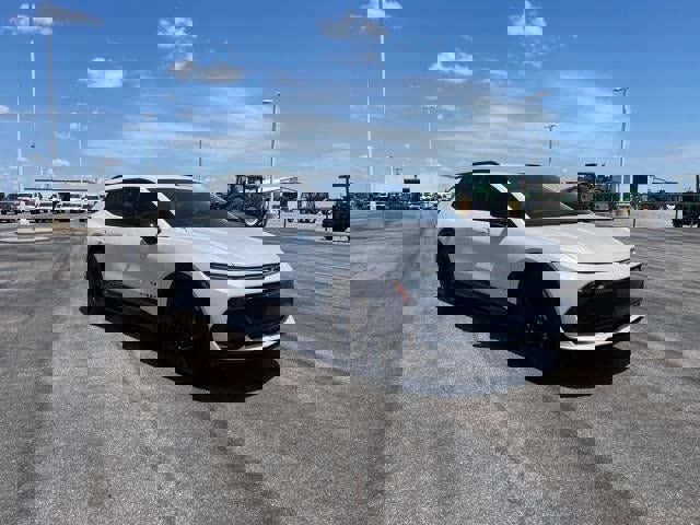 New 2025 Chevrolet Equinox EV RS image 3