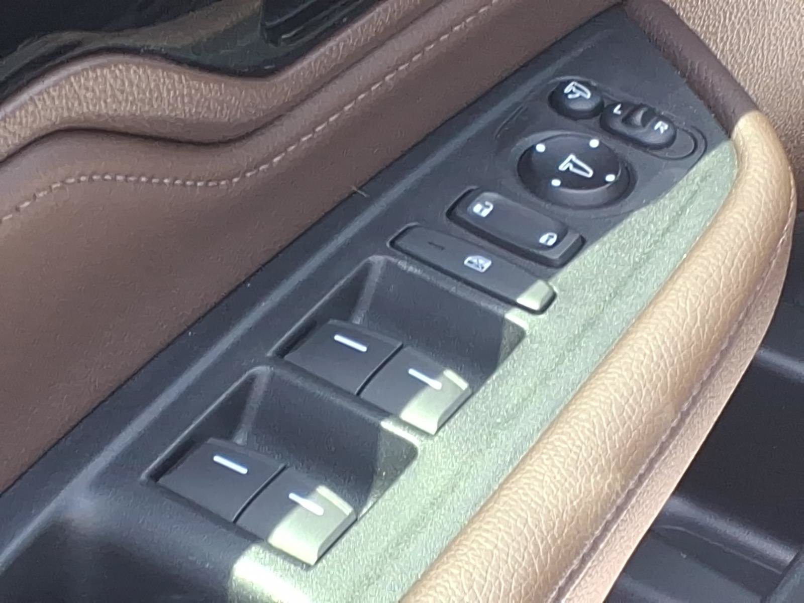 Used 2025 Honda Odyssey Elite image 16