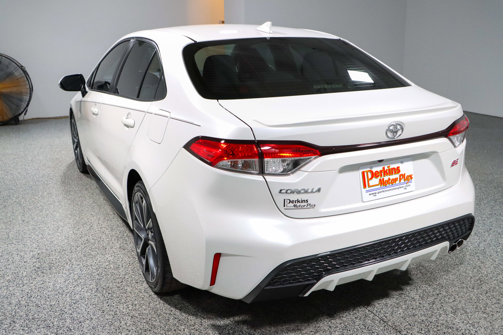Used 2020 Toyota Corolla SE FWD image 9