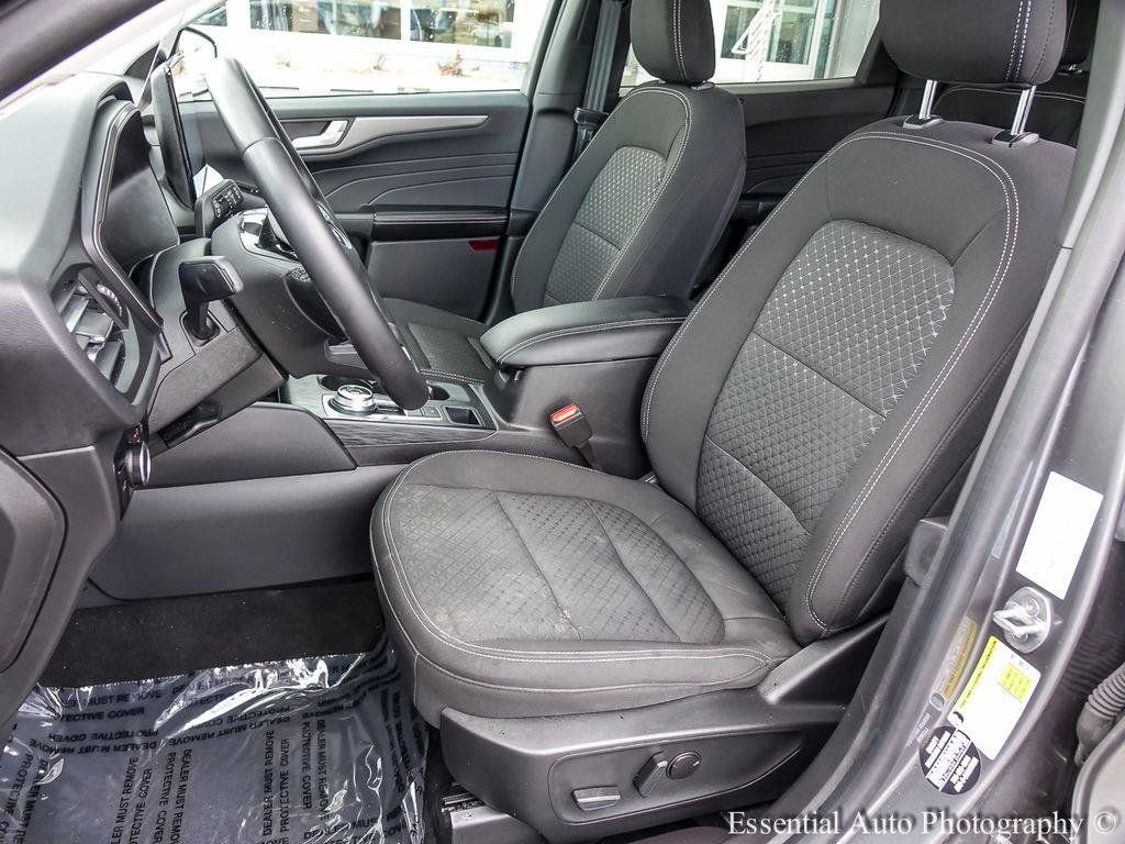 Used 2023 Ford Escape Active w/ Tech Pack #2 image 9