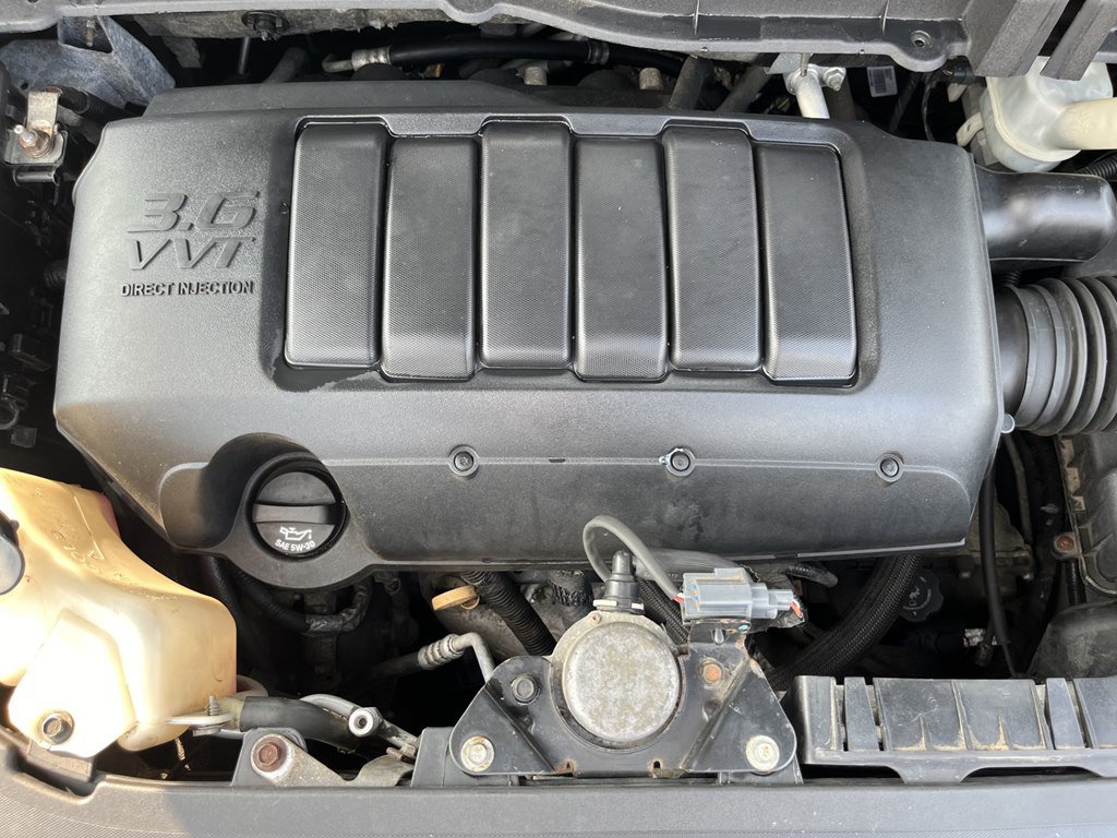 Used 2010 Chevrolet Traverse LT w/ Personal Connectivity Package AWD/4WD image 14