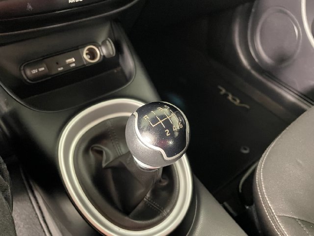 Used 2017 Kia Soul FWD image 9
