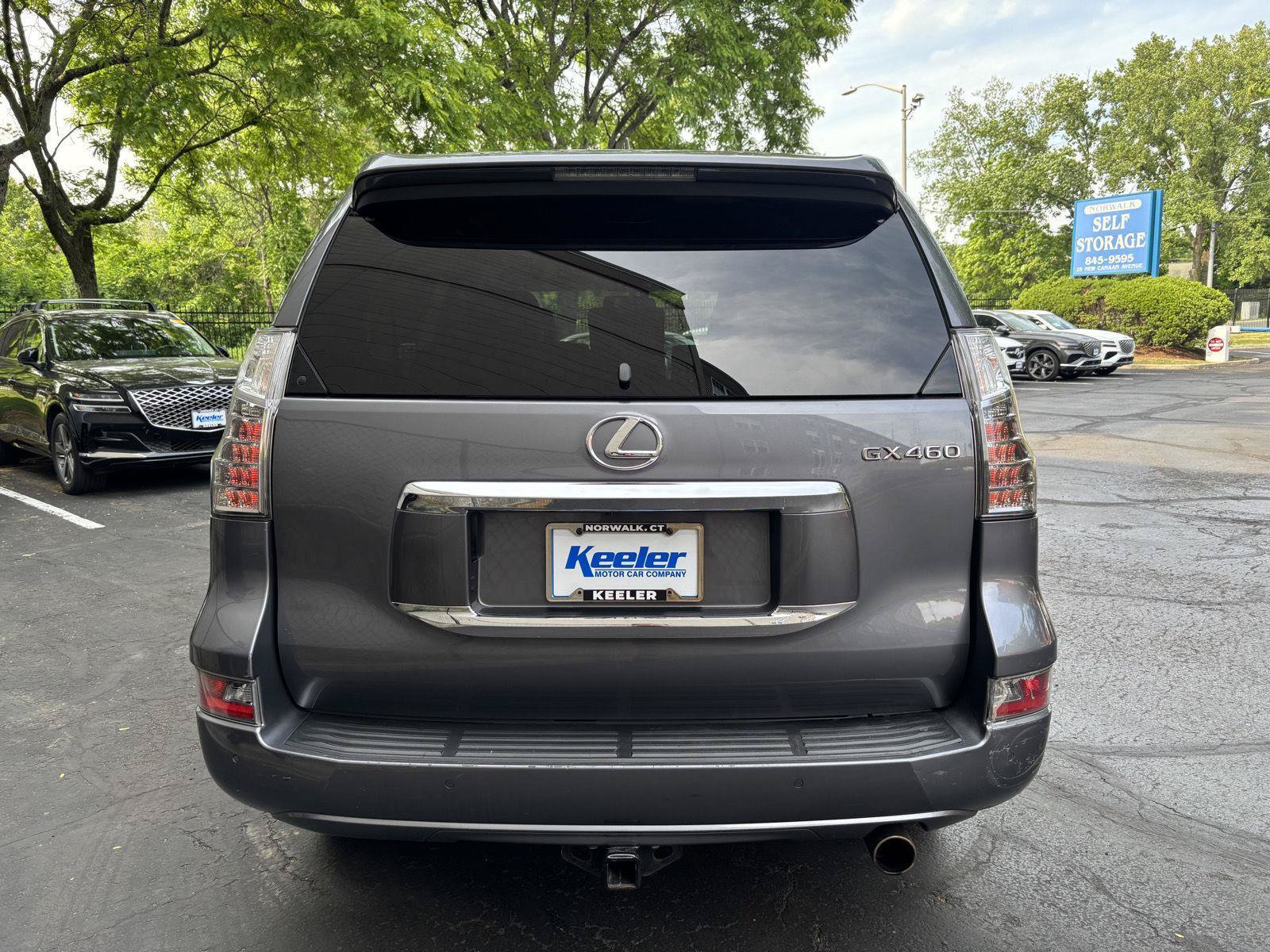 Used 2016 Lexus GX 460 w/ Premium Package AWD/4WD image 4