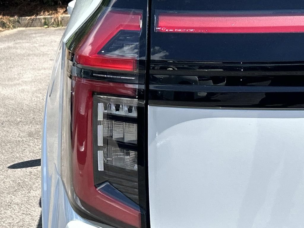 New 2026 Nissan Armada NISMO AWD/4WD image 14