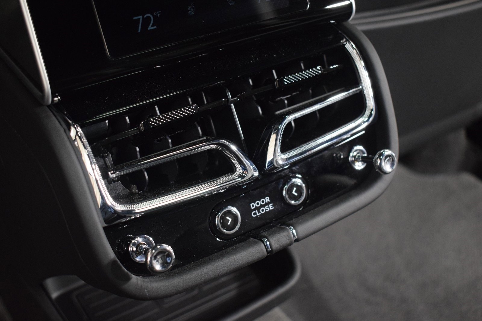 New 2024 Bentley Bentayga Extended Wheelbase image 23