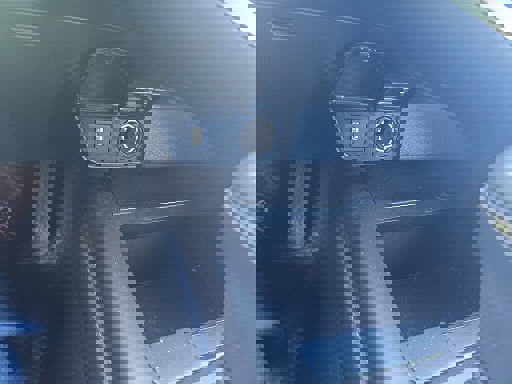 Used 2024 Toyota Camry SE image 24