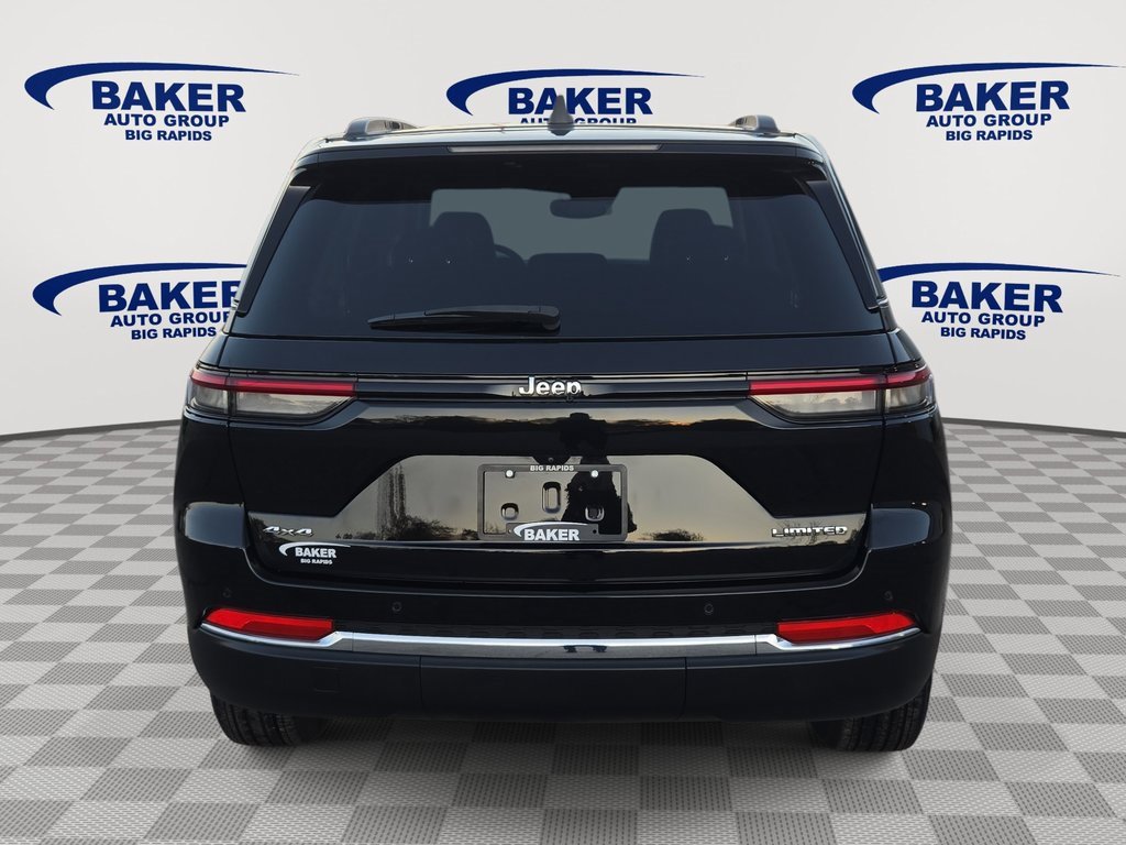 Used 2023 Jeep Grand Cherokee Limited image 5