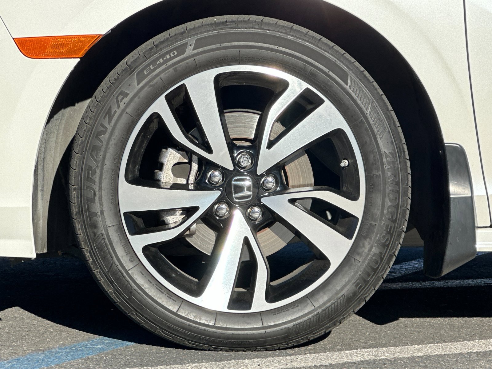 Used 2018 Honda Odyssey Elite image 27