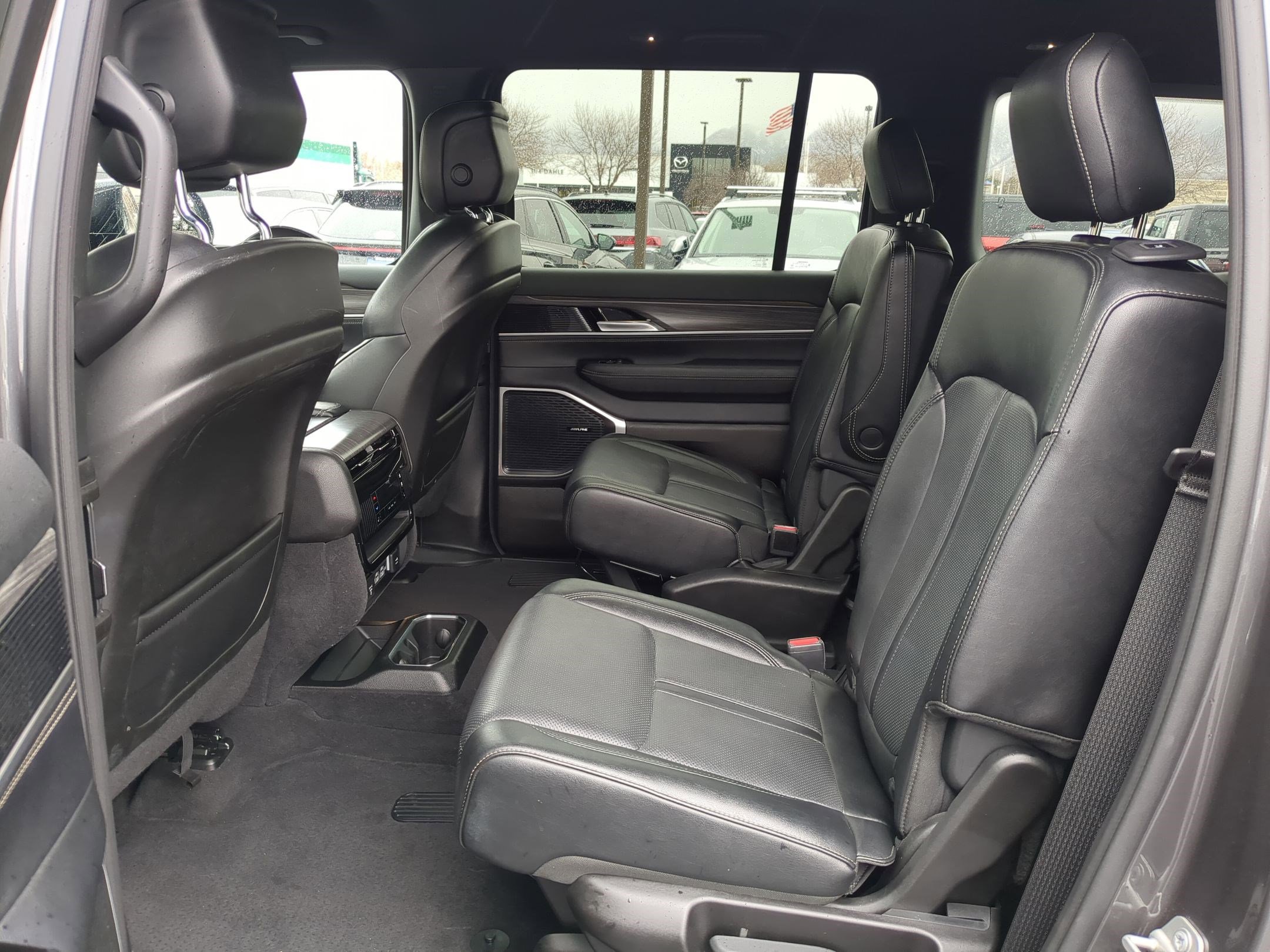 Used 2024 Jeep Wagoneer Series II image 30