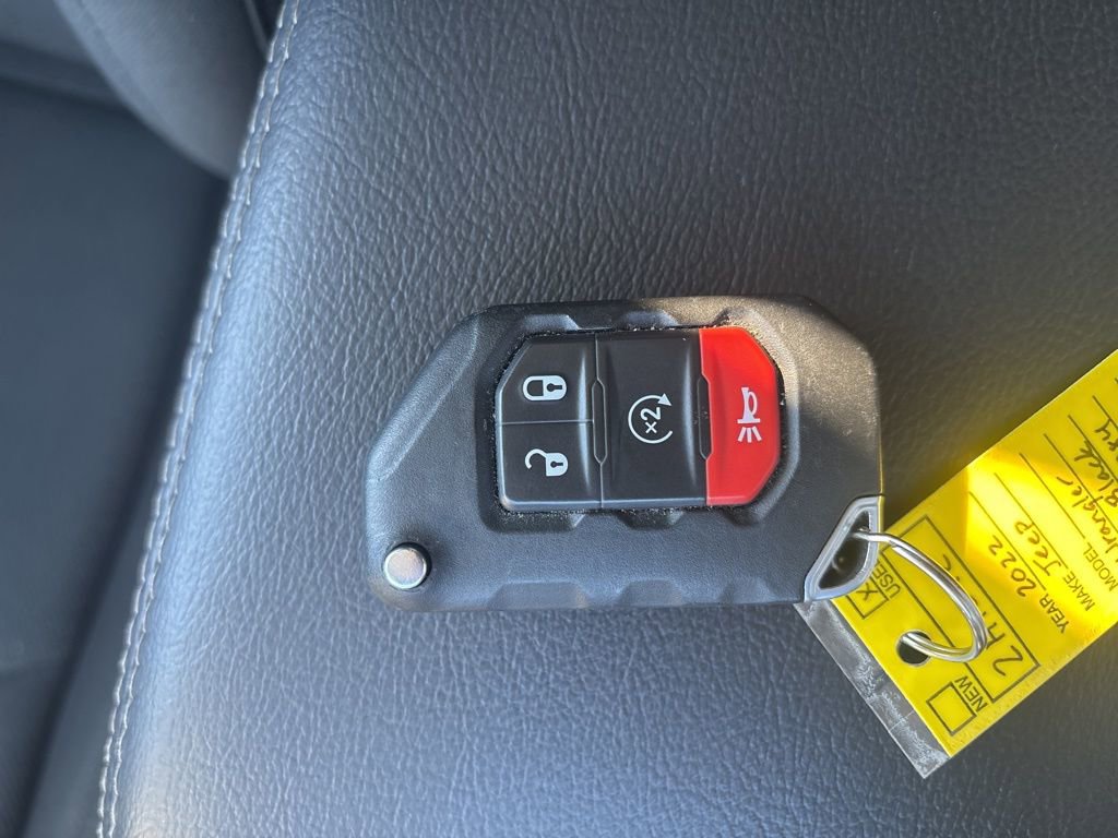 Used 2022 Jeep Wrangler Unlimited Sahara w/ LED Lighting Group image 34