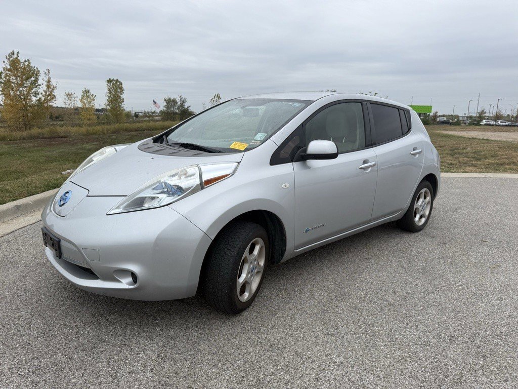 Used 2011 Nissan Leaf SV