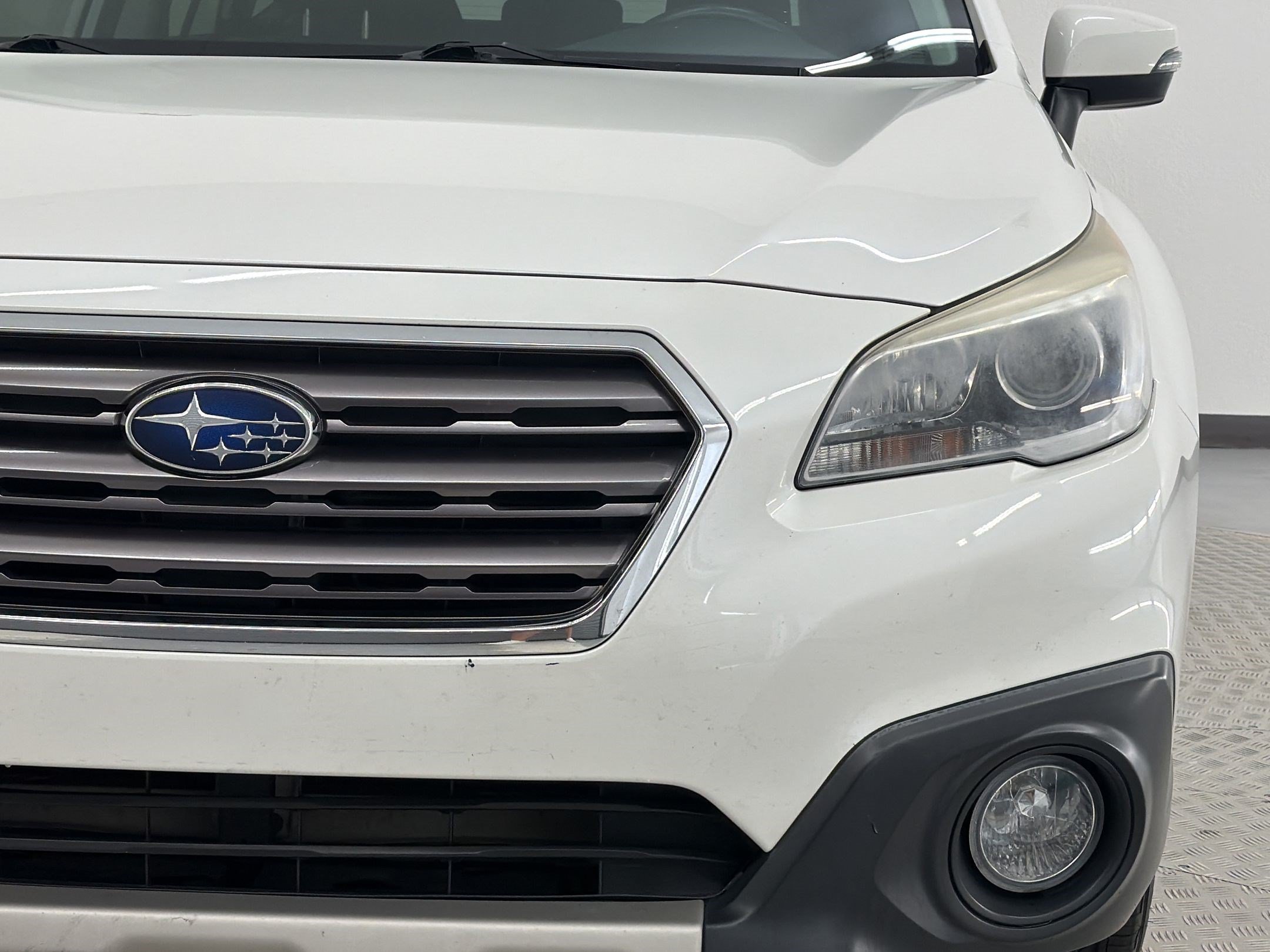 Used 2017 Subaru Outback 3.6R Touring AWD/4WD image 12
