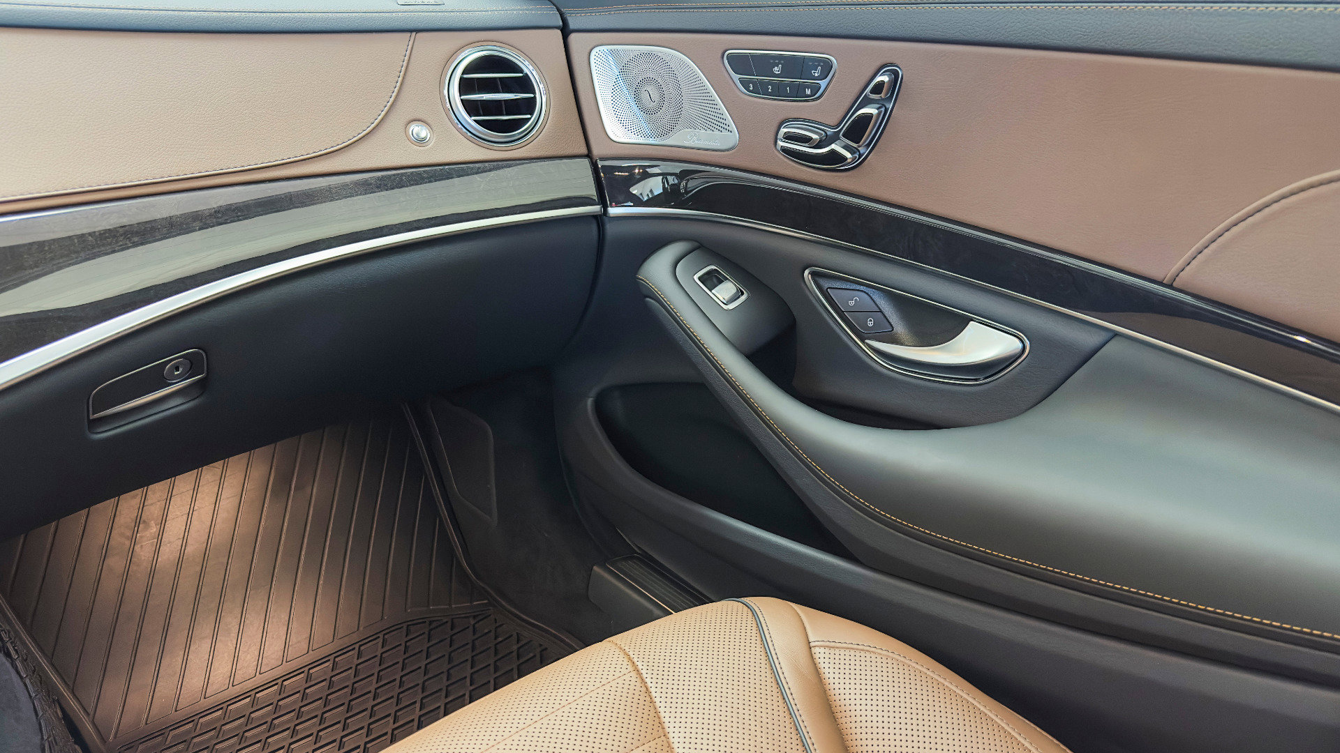 Used 2020 Mercedes-Benz S 560 Sedan image 48