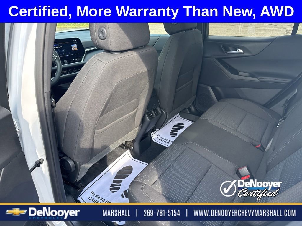 Used 2026 Chevrolet Equinox LT AWD/4WD image 11