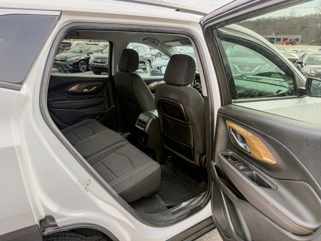 Used 2020 GMC Terrain SLE w/ Driver Convenience Package image 13