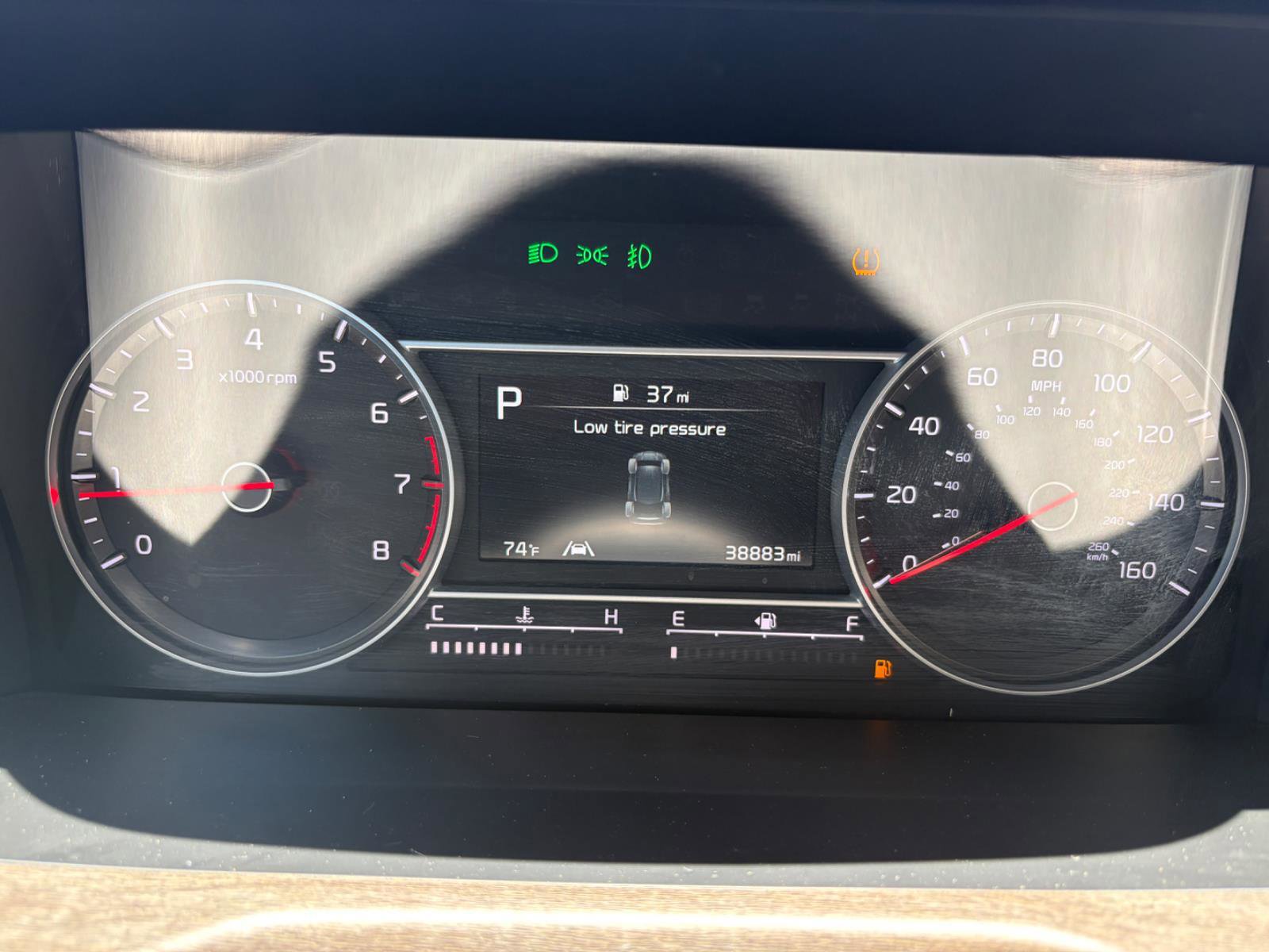 Used 2023 Kia Sorento EX w/ Panoramic Sunroof Package FWD image 2
