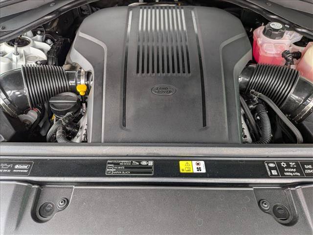 Certified 2025 Land Rover Range Rover Autobiography AWD/4WD image 24