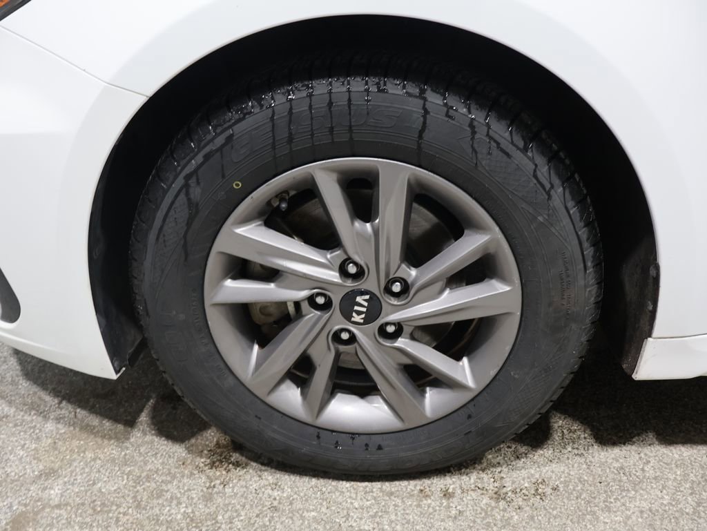 Used 2020 Kia Optima LX image 8