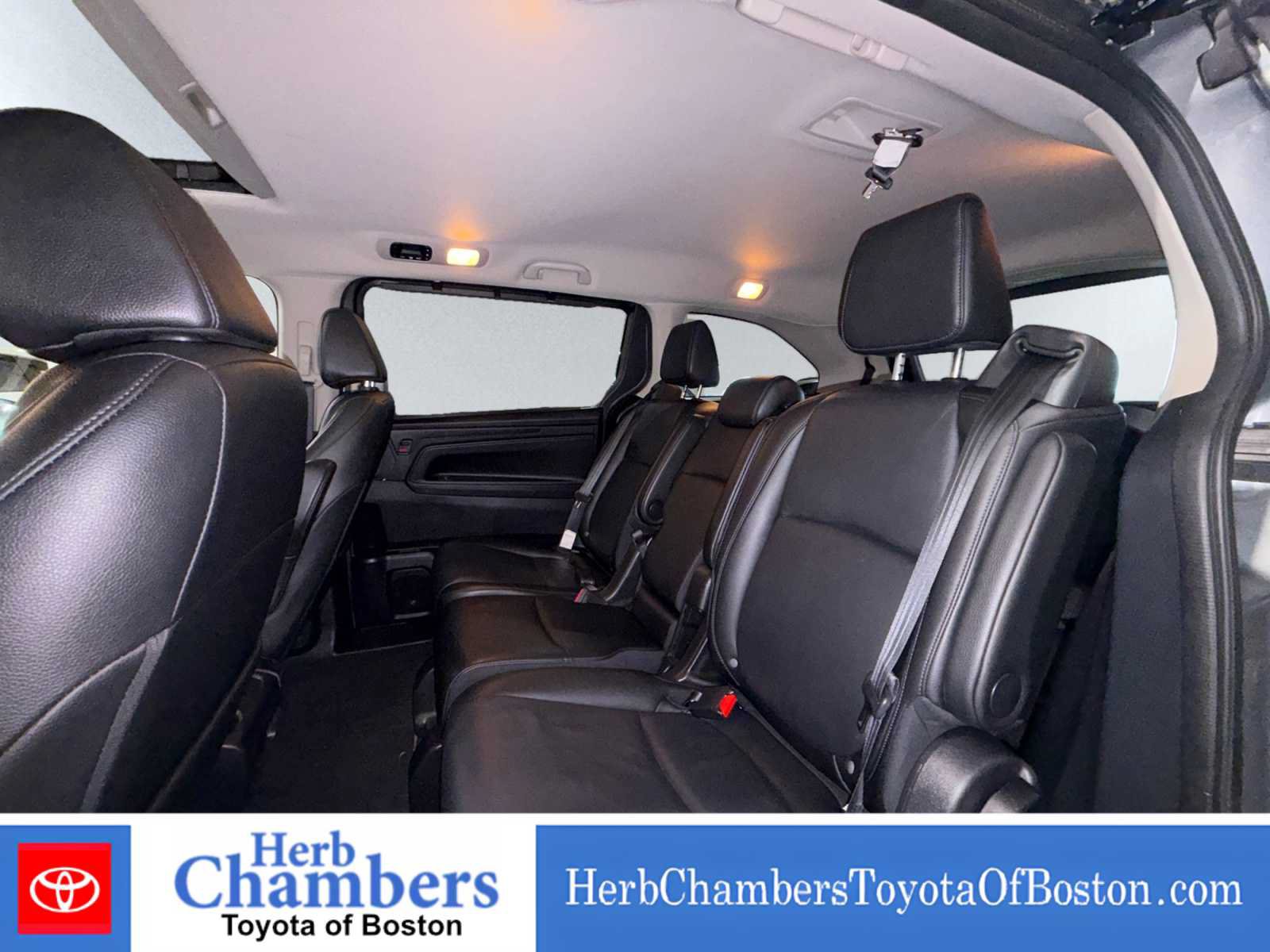 Used 2025 Honda Odyssey EX-L image 17
