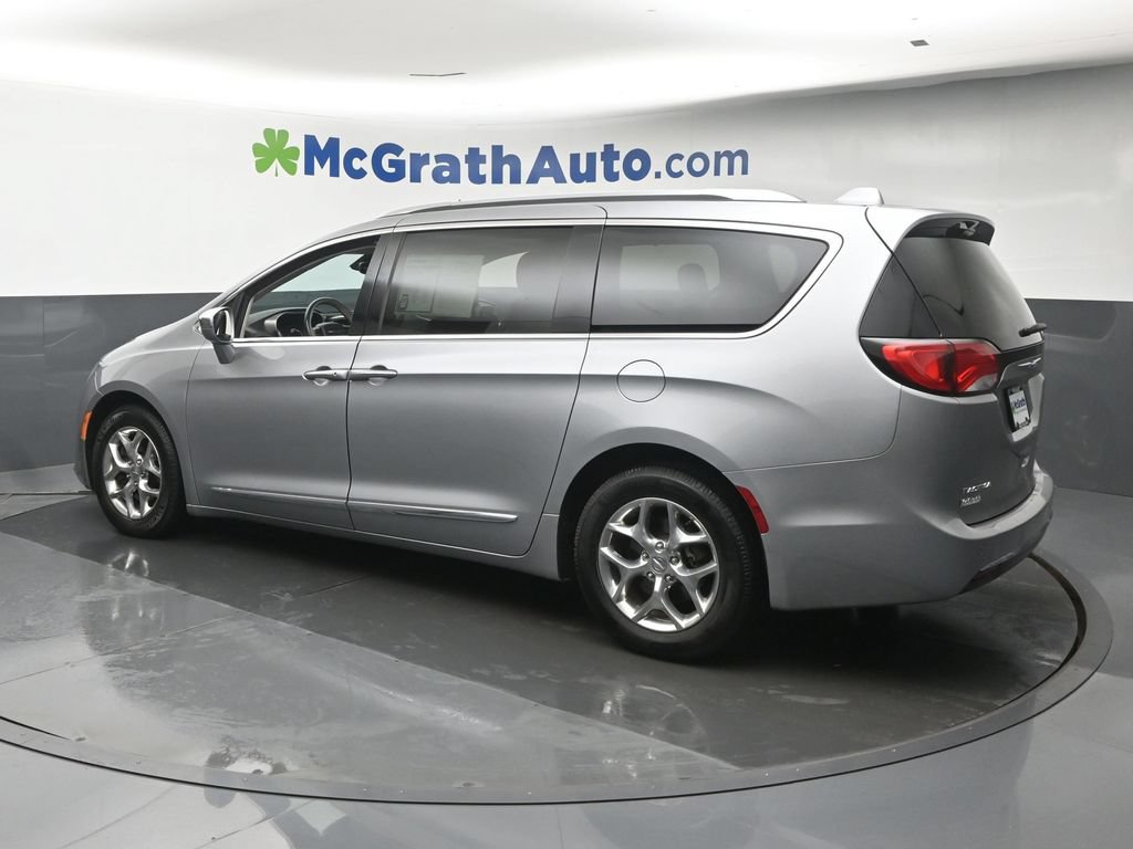 Used 2018 Chrysler Pacifica Limited FWD image 31
