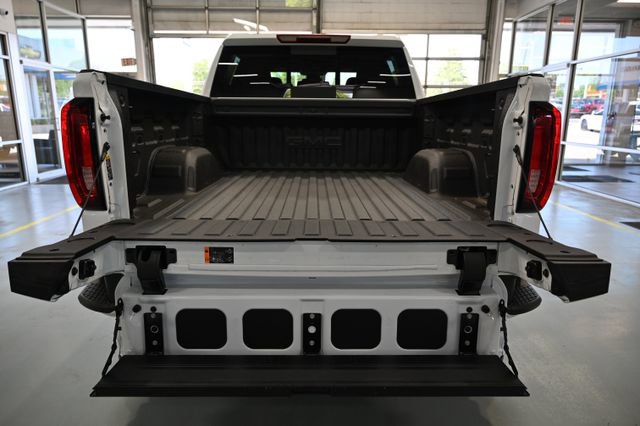 New 2026 GMC Sierra 1500 SLT w/ SLT Premium Plus Package AWD/4WD image 9
