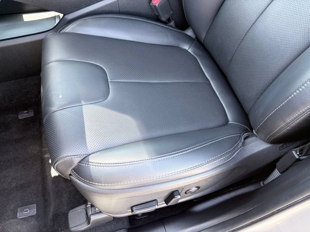 Used 2023 Hyundai Santa Fe SEL Premium AWD/4WD image 11