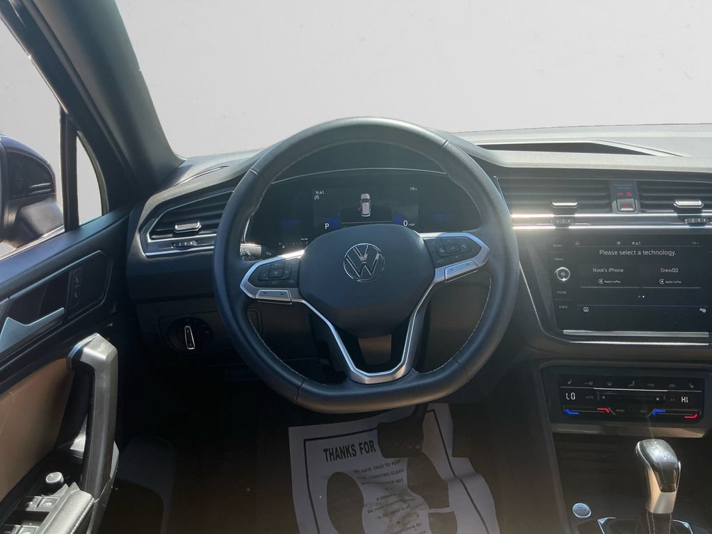 Used 2022 Volkswagen Tiguan SE FWD image 12