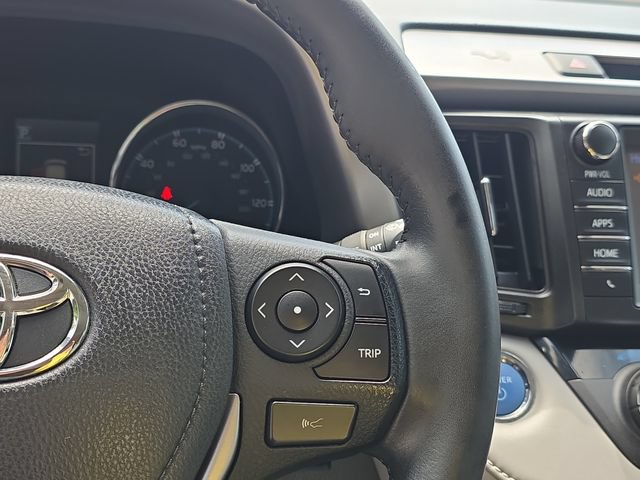 Used 2018 Toyota RAV4 Limited AWD/4WD image 19