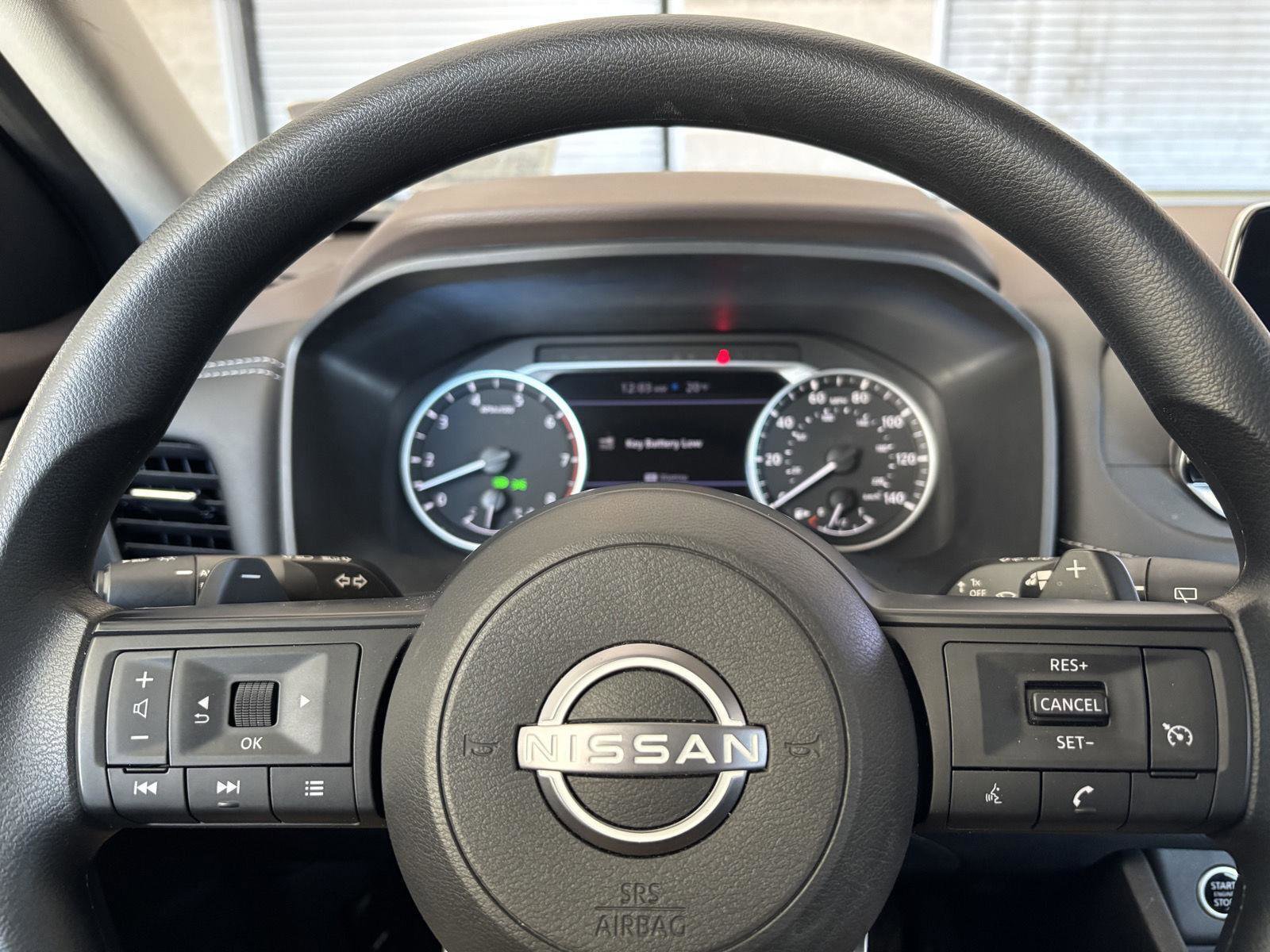 Used 2023 Nissan Rogue S image 11