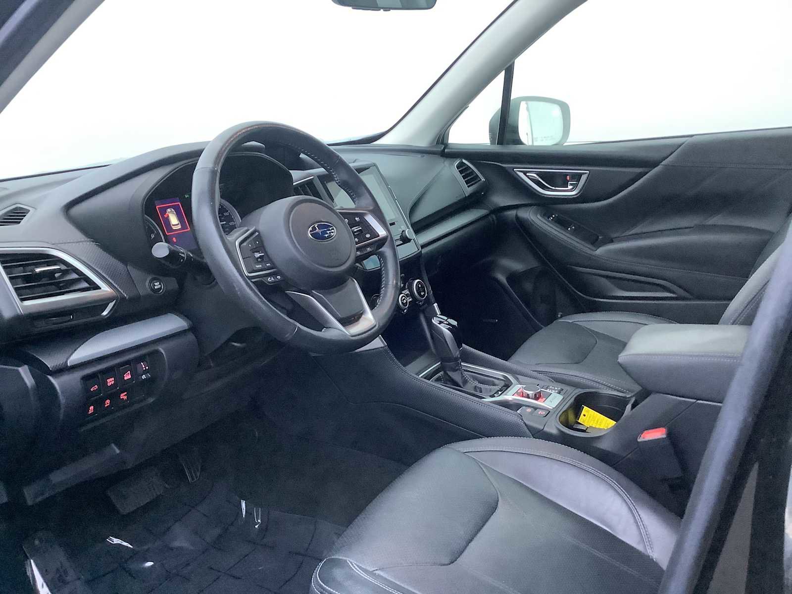 Used 2020 Subaru Forester Limited w/ Popular Package #3 image 3