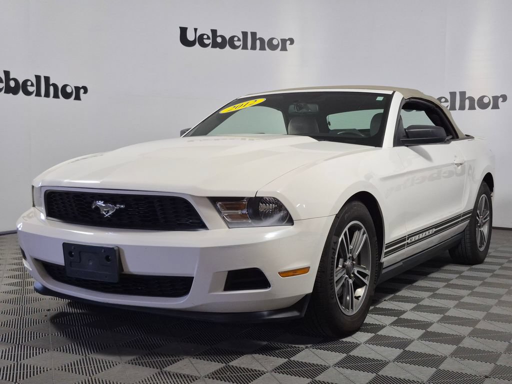 Used 2012 Ford Mustang Premium RWD image 3