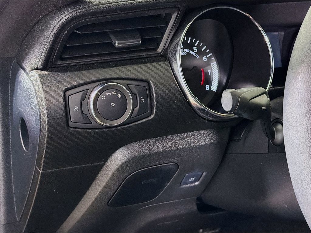 Used 2015 Ford Mustang Coupe image 11