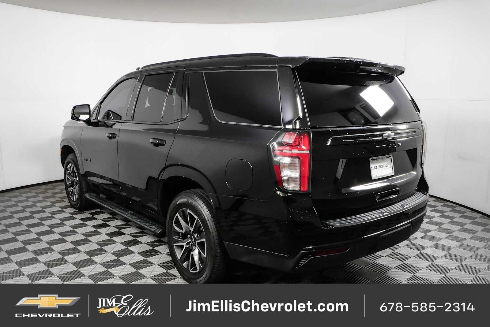Certified 2023 Chevrolet Tahoe Z71 w/ Luxury Package AWD/4WD image 30