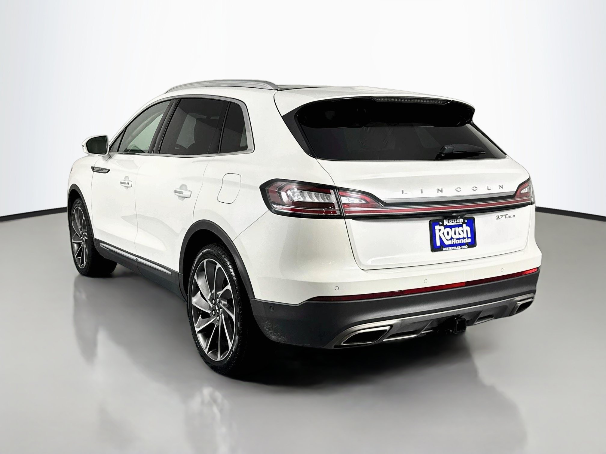 Used 2020 Lincoln Nautilus Reserve w/ Equipment Group 202A AWD/4WD image 7