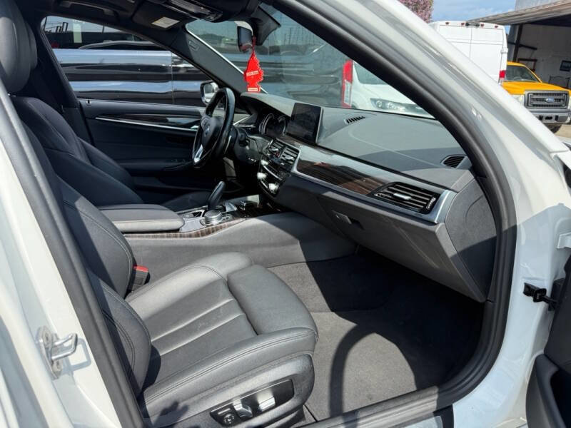 Used 2017 BMW 530i image 7