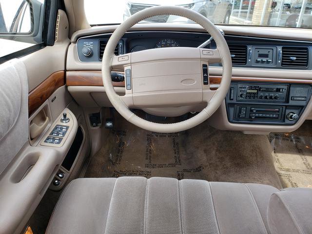Used 1992 Ford Crown Victoria LX RWD image 15