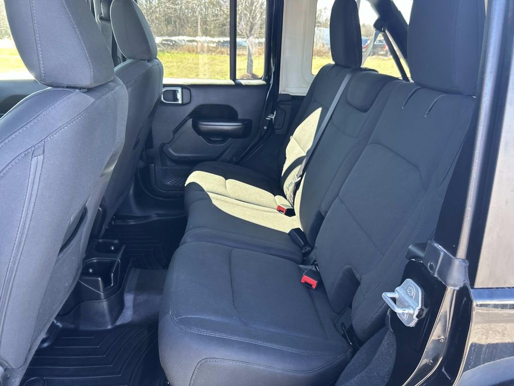 Used 2018 Jeep Wrangler Unlimited Sport S image 19