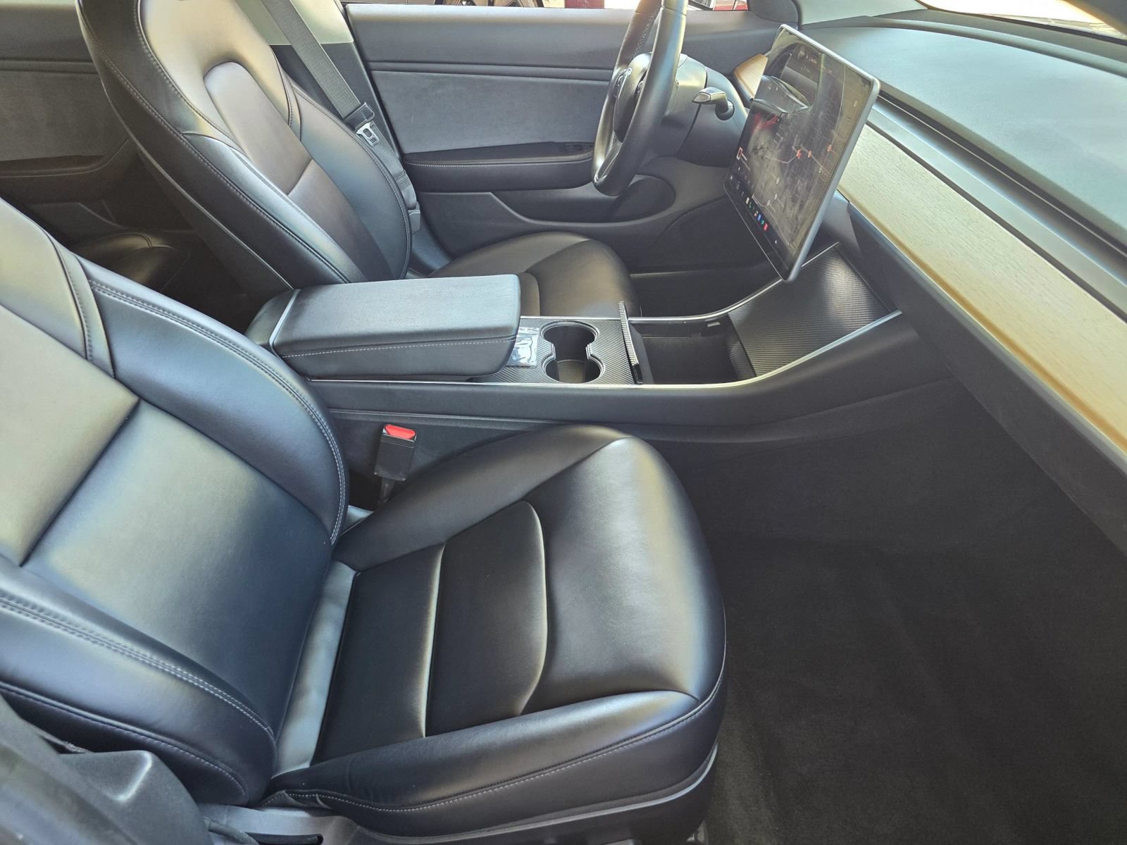Used 2018 Tesla Model 3 Long Range RWD image 28