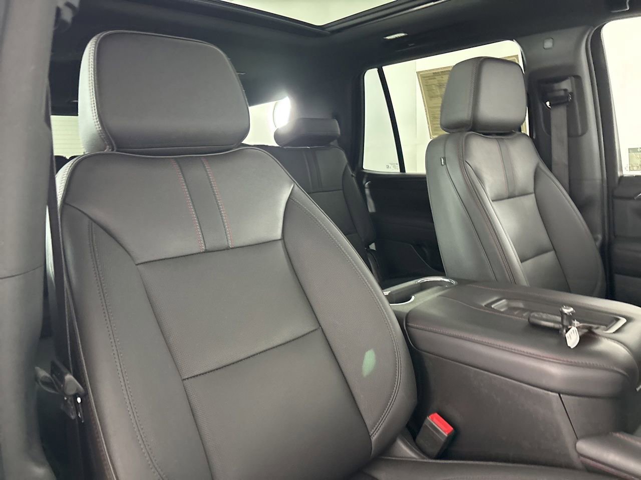 Used 2023 Chevrolet Tahoe RST image 31