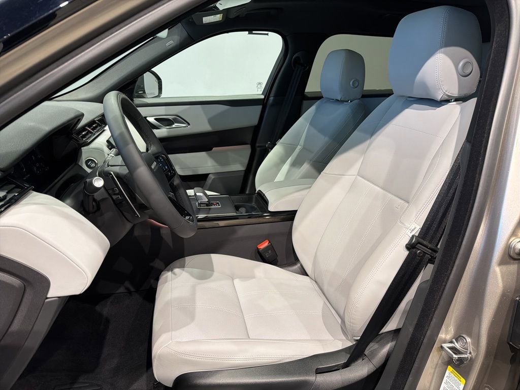 Used 2026 Land Rover Range Rover Velar Dynamic SE image 10