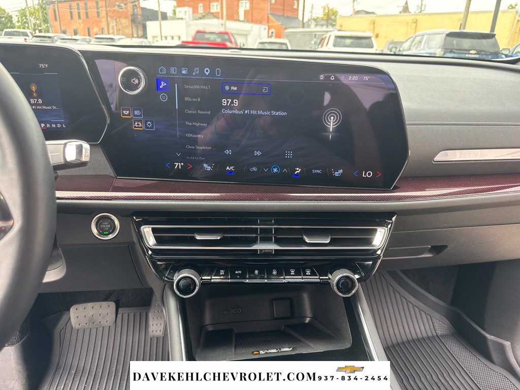 Certified 2025 Chevrolet Traverse Z71 AWD/4WD image 16