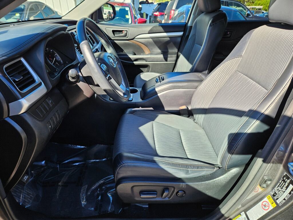 Used 2016 Toyota Highlander Plus image 20