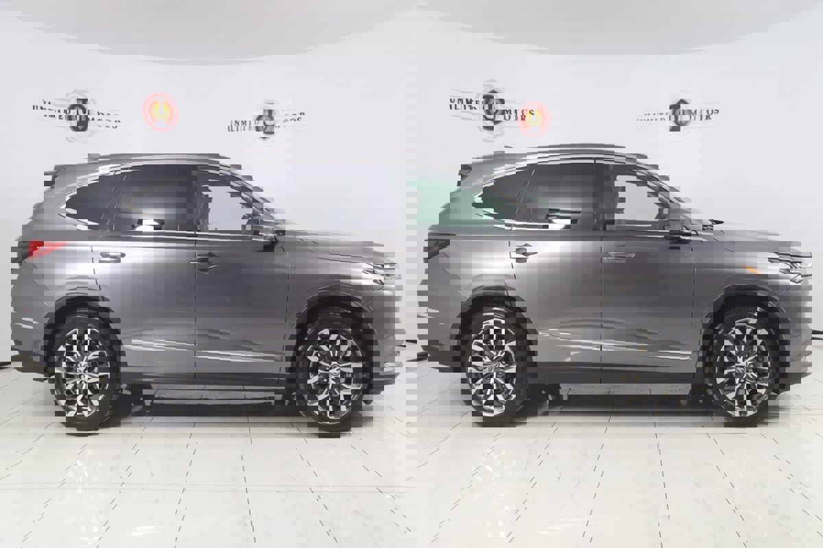 Used 2023 Acura MDX SH-AWD w/ Technology Package image 2