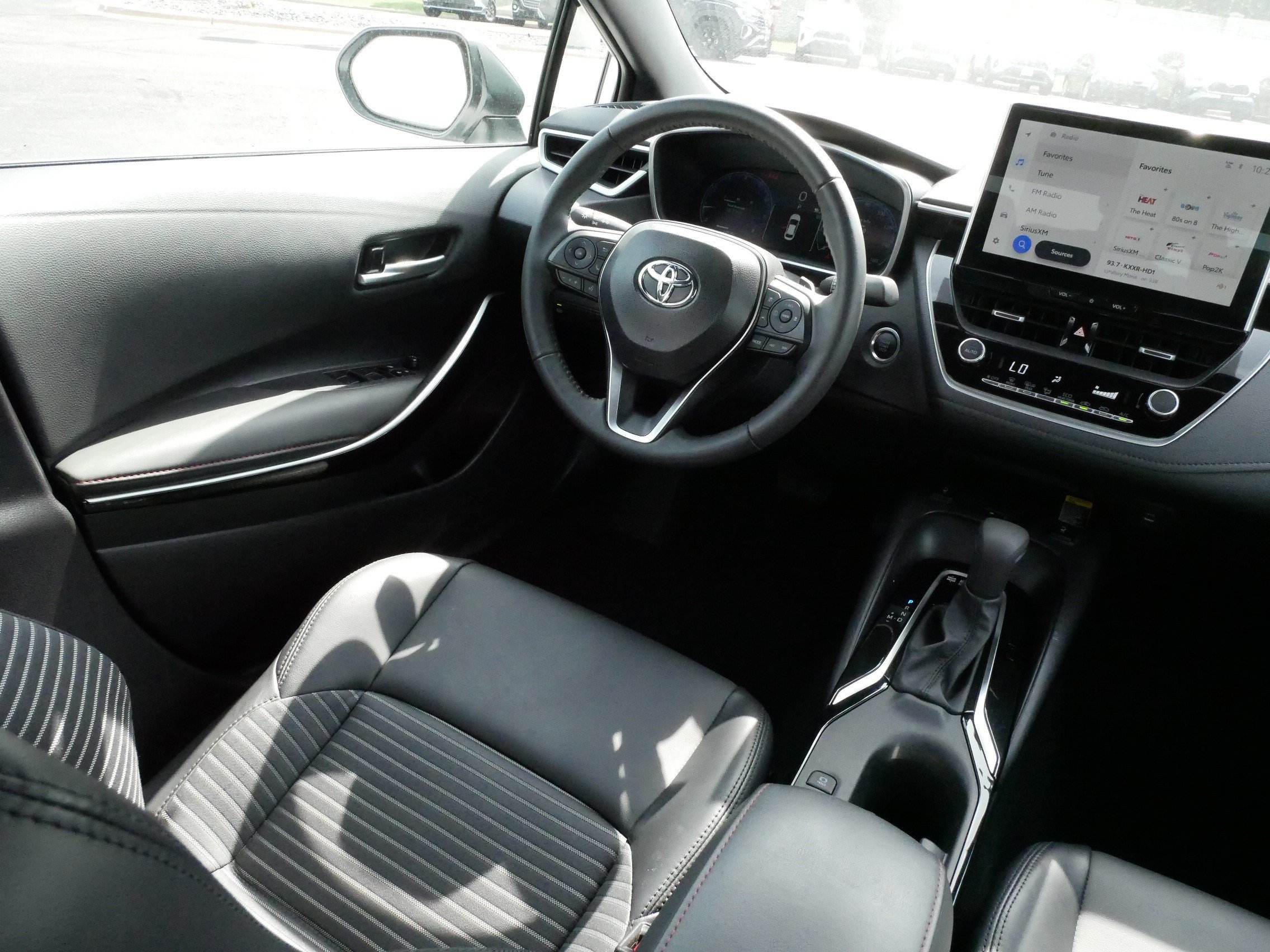 Used 2026 Toyota Corolla XSE FWD image 9