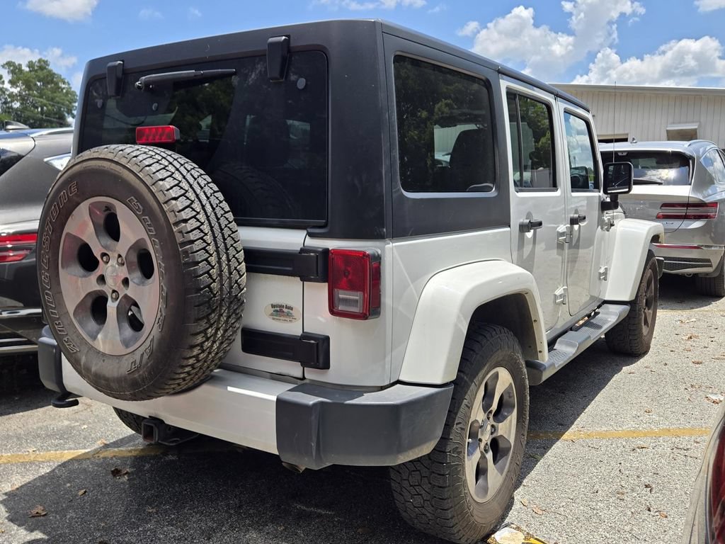 Used 2016 Jeep Wrangler Unlimited Sahara w/ Max Tow Package AWD/4WD image 2