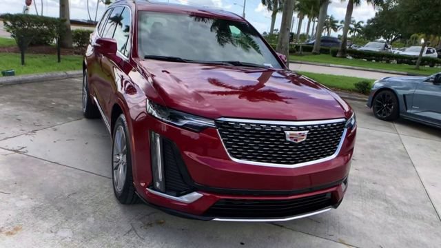 Certified 2023 Cadillac XT6 Premium Luxury FWD image 3
