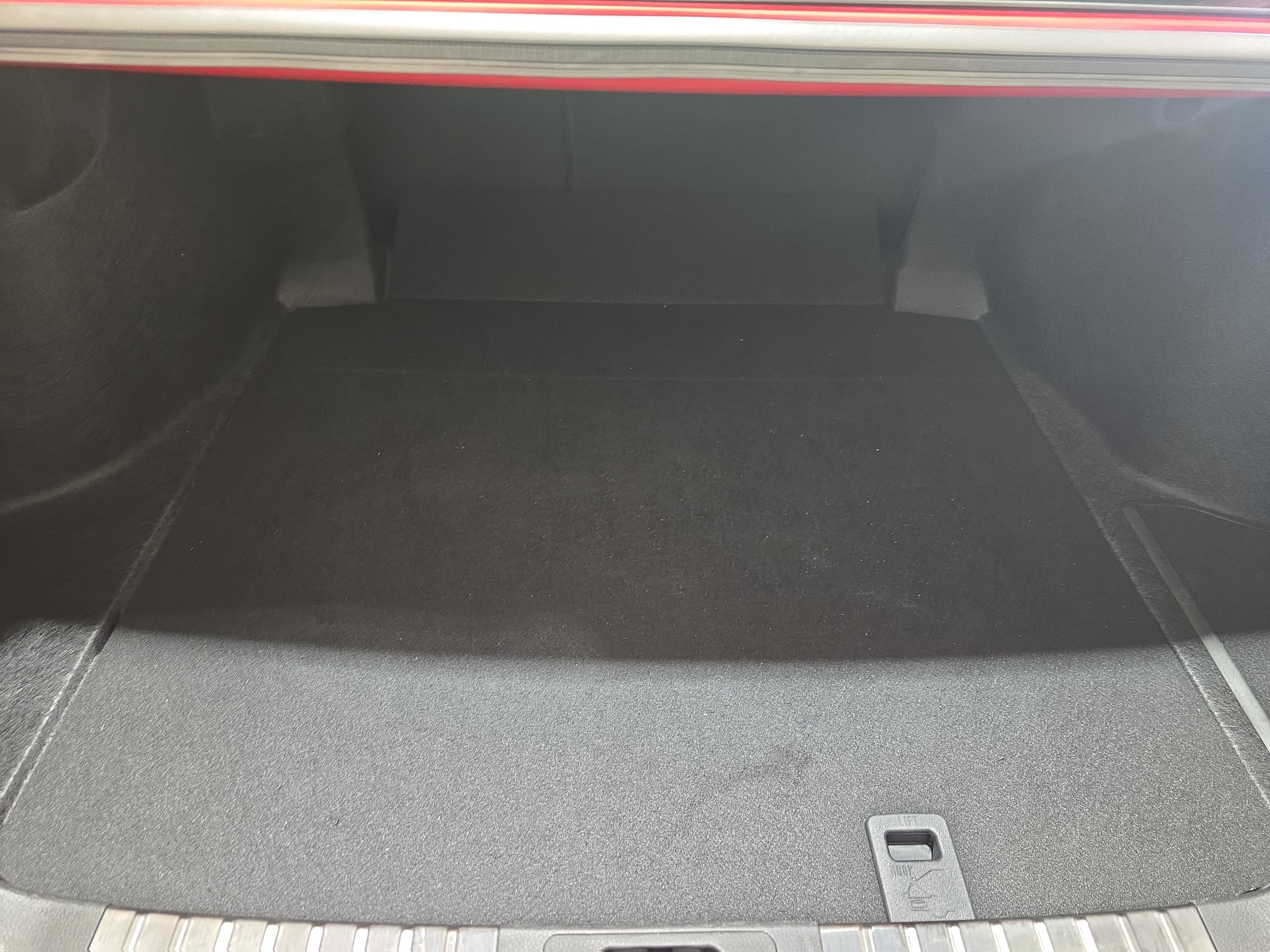 Used 2025 Toyota Camry XSE FWD image 12