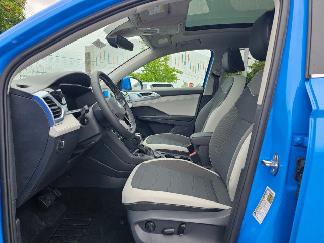 New 2026 Volkswagen Taos SE AWD/4WD image 26