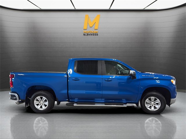 Used 2024 Chevrolet Silverado 1500 LT w/ Leather Package image 2