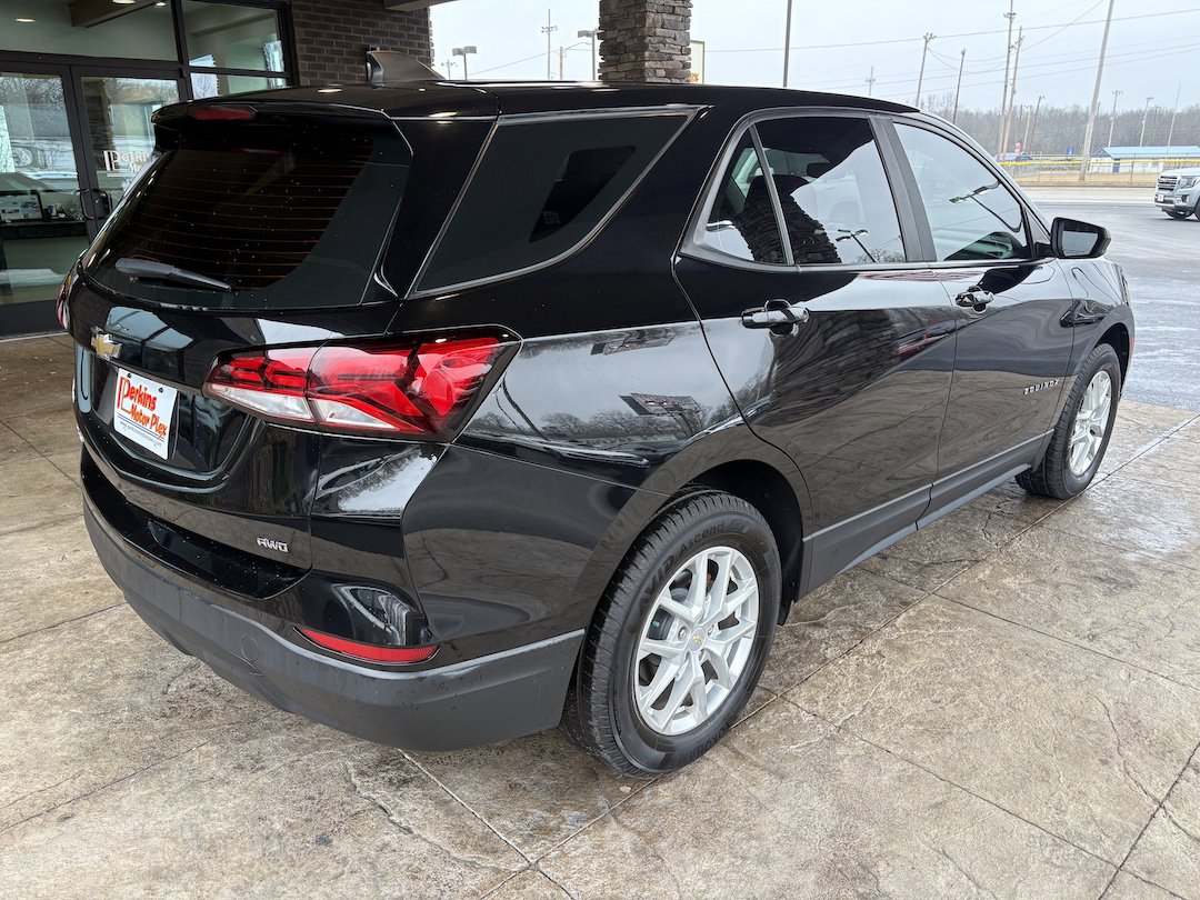 Used 2022 Chevrolet Equinox LS image 7